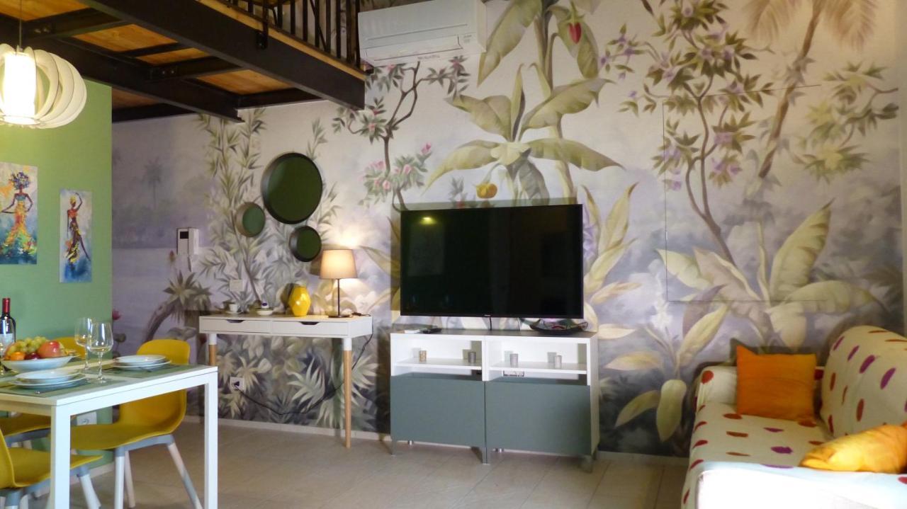 I Fiori Nel Golfo Di Baratti Apartment Bagian luar foto